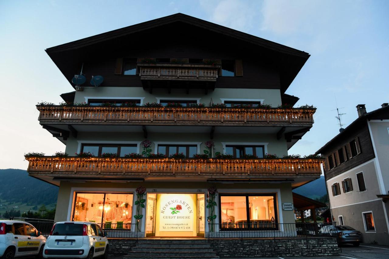 Guesthouse Rosengarten 多比亚科 外观 照片